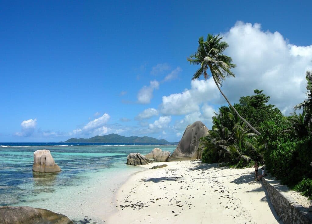 Der Strand Anse Source d'Argent auf La Digue mit Granitfelsen, Seychellen
